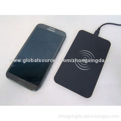 100-200kHz mini portable wireless smart phone charger with Qi standard, 5W power,